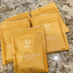 Optavia Buttermilk Cheddar Herb Biscuit Fuelings